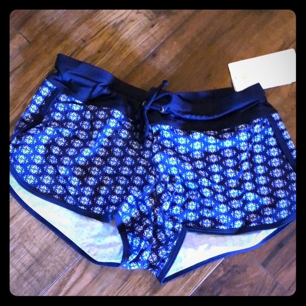 NWT Athleta Tangier Swim Shorts medium